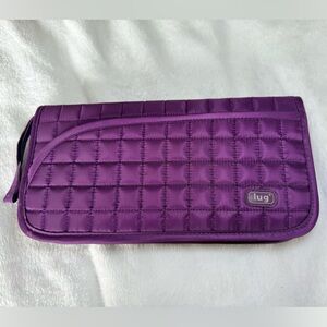 Lug Quilted Plum Organizer like new. 10”